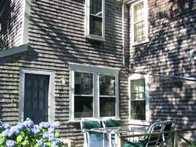 nantucket_7_20_03_008.jpg (23780 bytes)